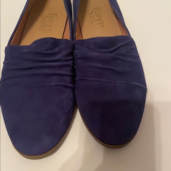 Franco Sarto Blue Suede Loafers with Ruched Detailing Women’s Sz 6M - Picture 3 of 7